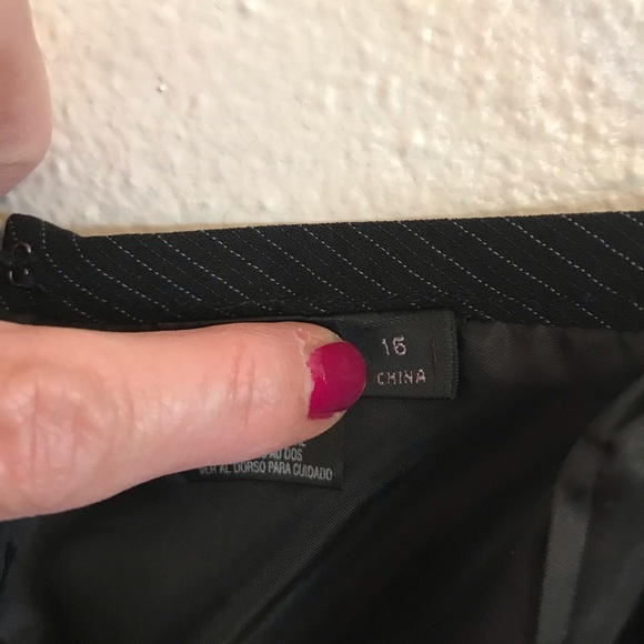 21).    🎶Pretty 2PC Skirt and top SET🌹 - Picture 4 of 13